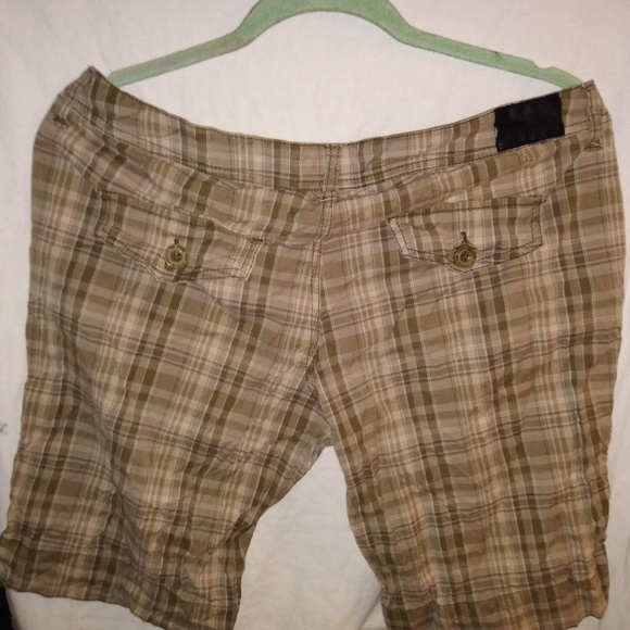 YMI sz 13 junior long shorts - Picture 3 of 3